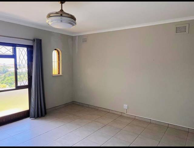 2 BEDROOM PROPERTY TO RENT IN UVONGO